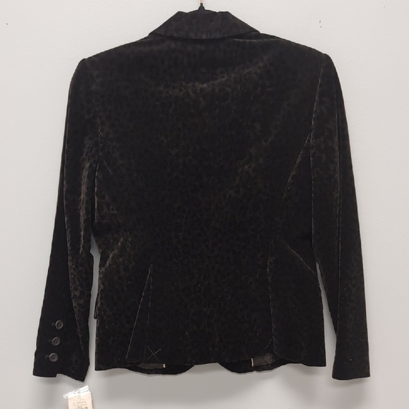 NWT Nygard Animal Print Tailored Blazer Size 6 Petite. Beautiful Floral Lining. - Picture 8 of 9